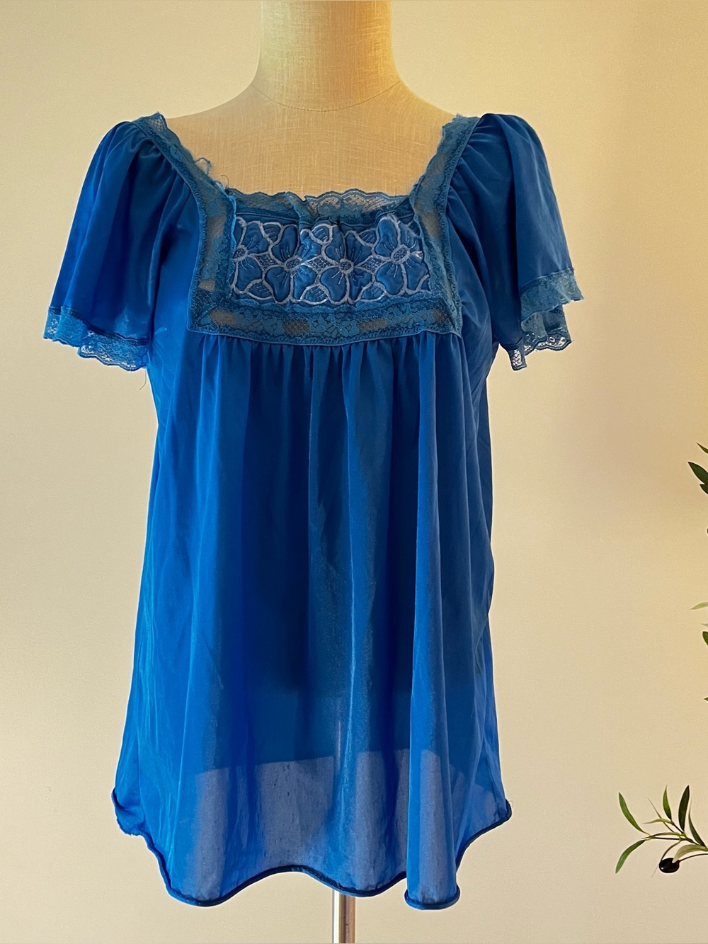 Vintage Blue Lace-Trim Square Neck Women's  nightie
